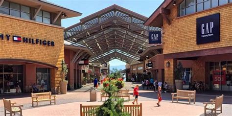outlets at traverse mountain reviews